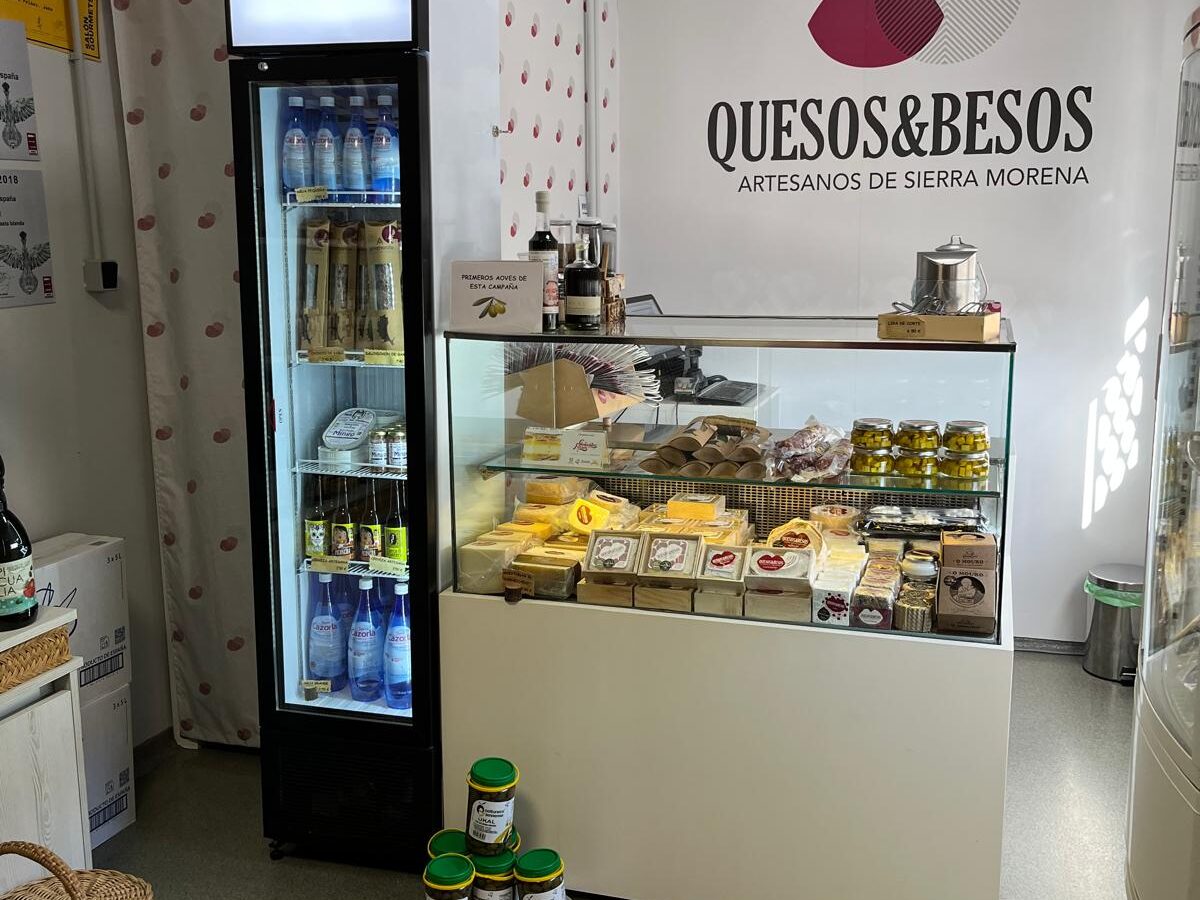 El equipo del festival visita Quesos y Besos, ganadora absoluta del World Cheese Awards 2021